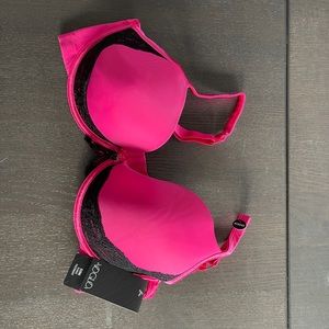 Penningtons Plunge Underwire Bra 40DD